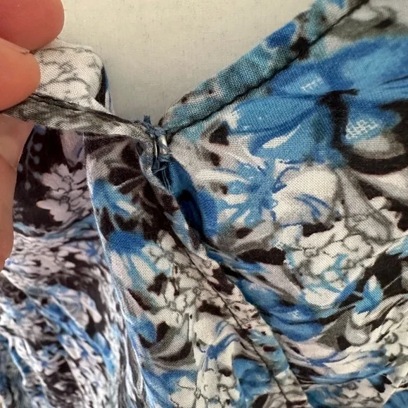 Velvet by Spencer & Graham Floral Blouse - Picture 8 of 11